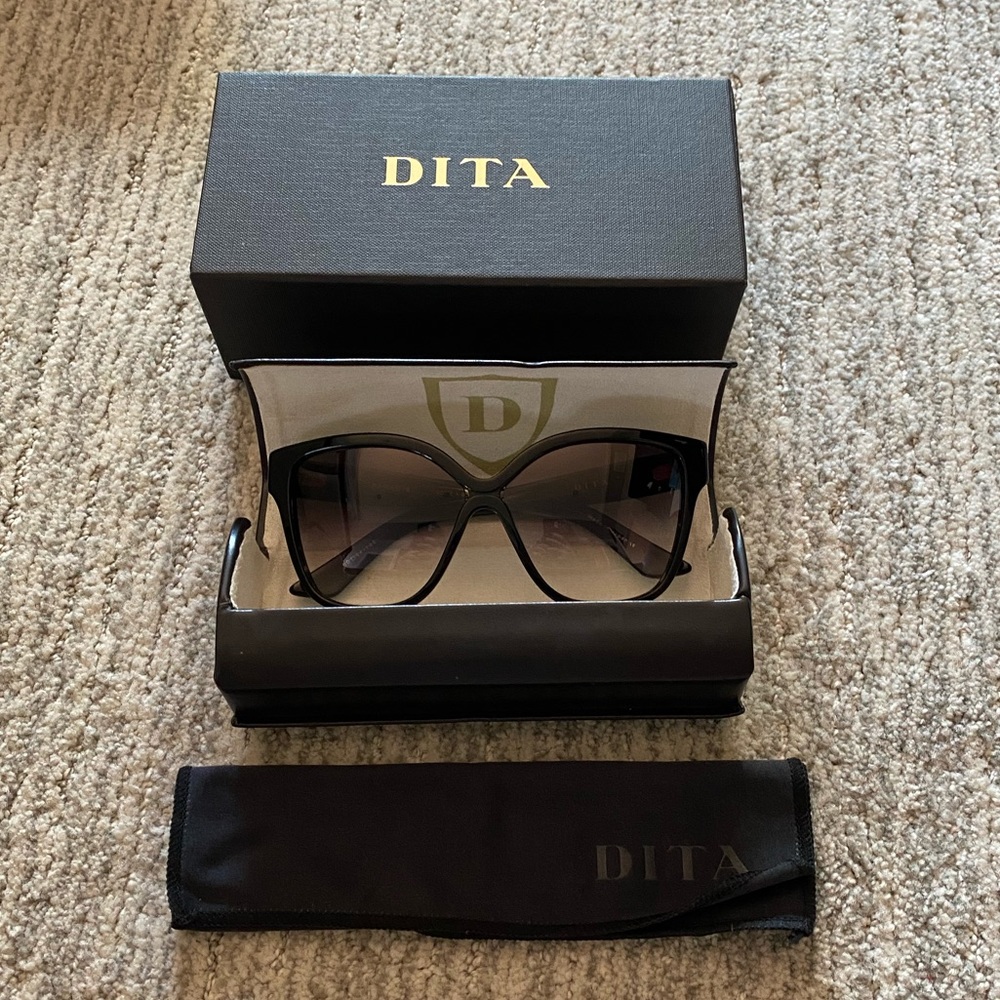 Dita Paradis Sunglasses